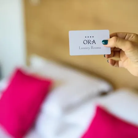 Πανσιόν Ora Luxury 4*