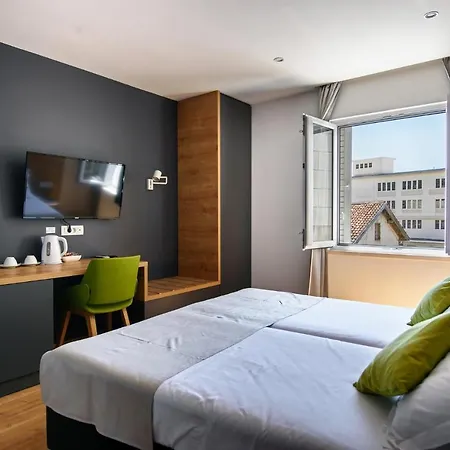 Ora Luxury Konukevi 4*